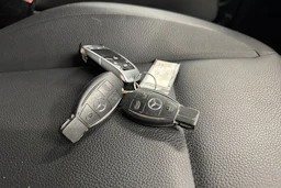 musta Mercedes-Benz Vito 2021 kuva 16.