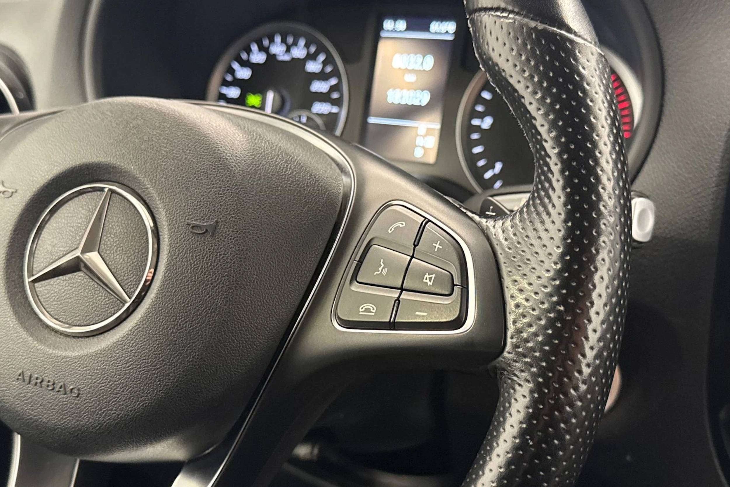 musta Mercedes-Benz Vito 2021 kuva 18.