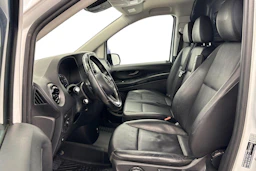 valkoinen Mercedes-Benz Vito 2021 kuva 8.