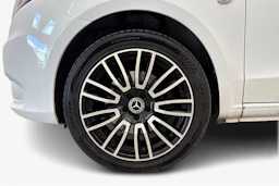 valkoinen Mercedes-Benz Vito 2021 kuva 9.