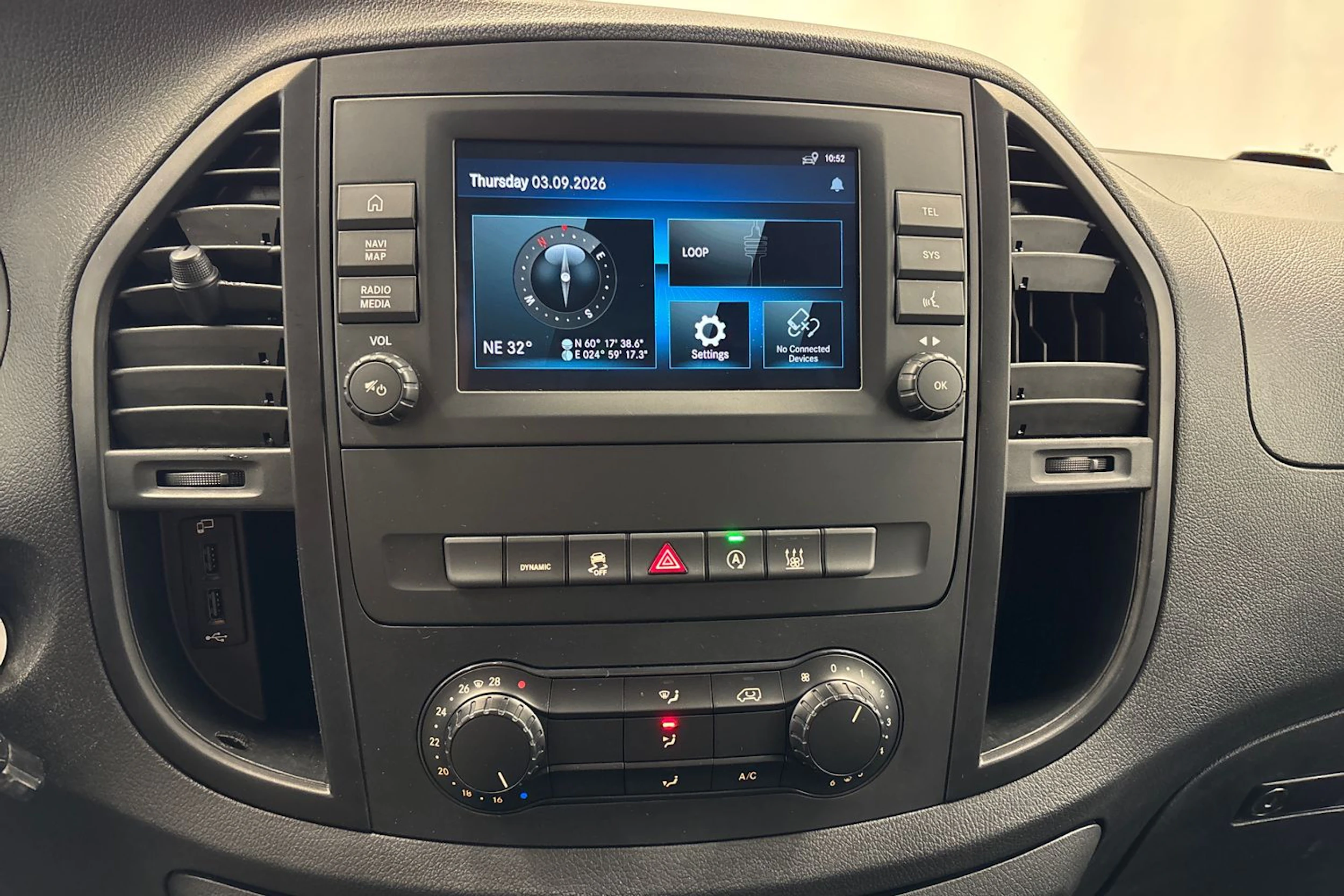 valkoinen Mercedes-Benz Vito 2021 kuva 13.