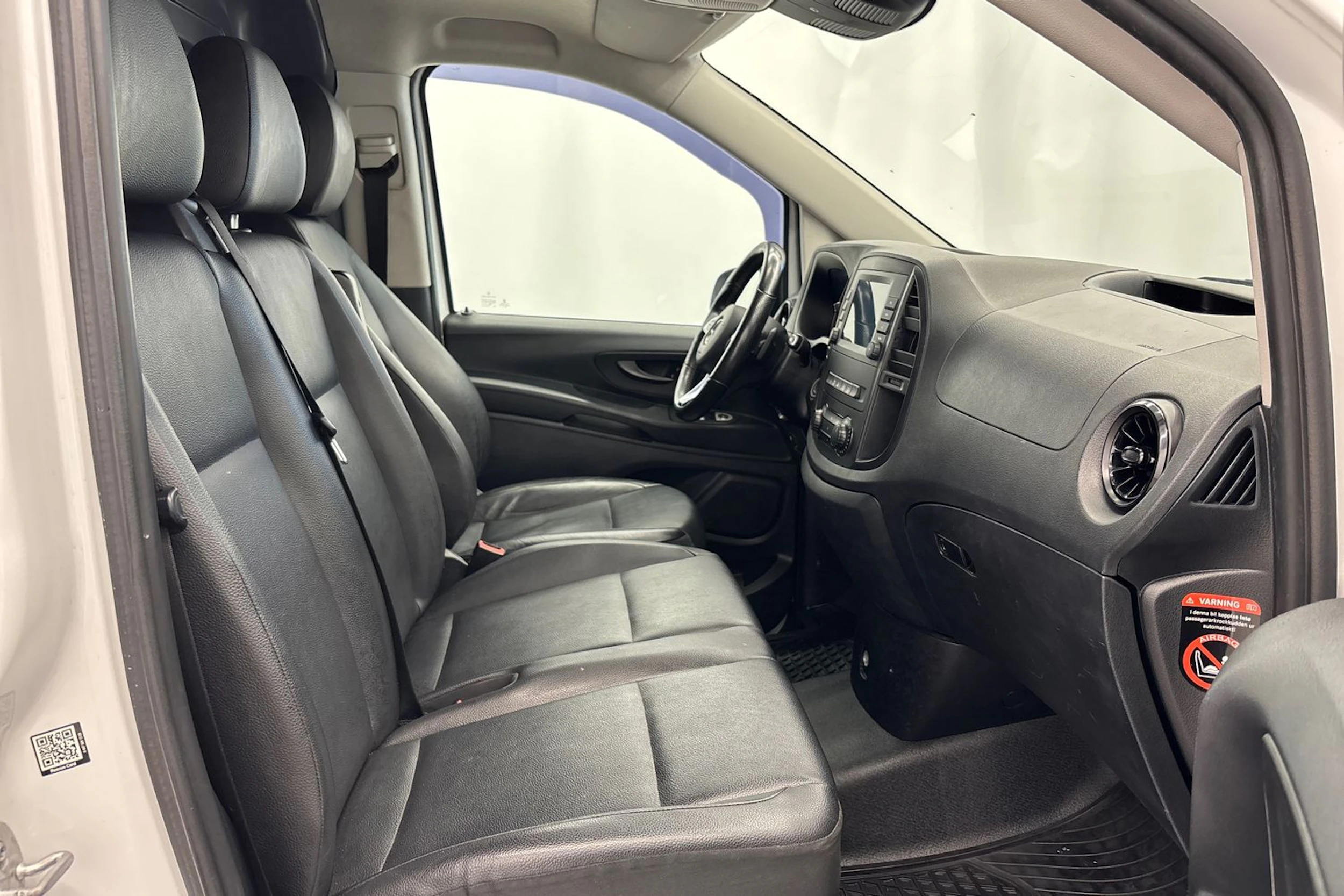 valkoinen Mercedes-Benz Vito 2021 kuva 19.