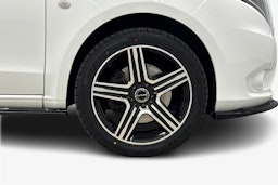 valkoinen Mercedes-Benz Vito 2021 kuva 12.