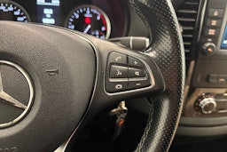 valkoinen Mercedes-Benz Vito 2021 kuva 17.