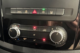 valkoinen Mercedes-Benz Vito 2021 kuva 21.