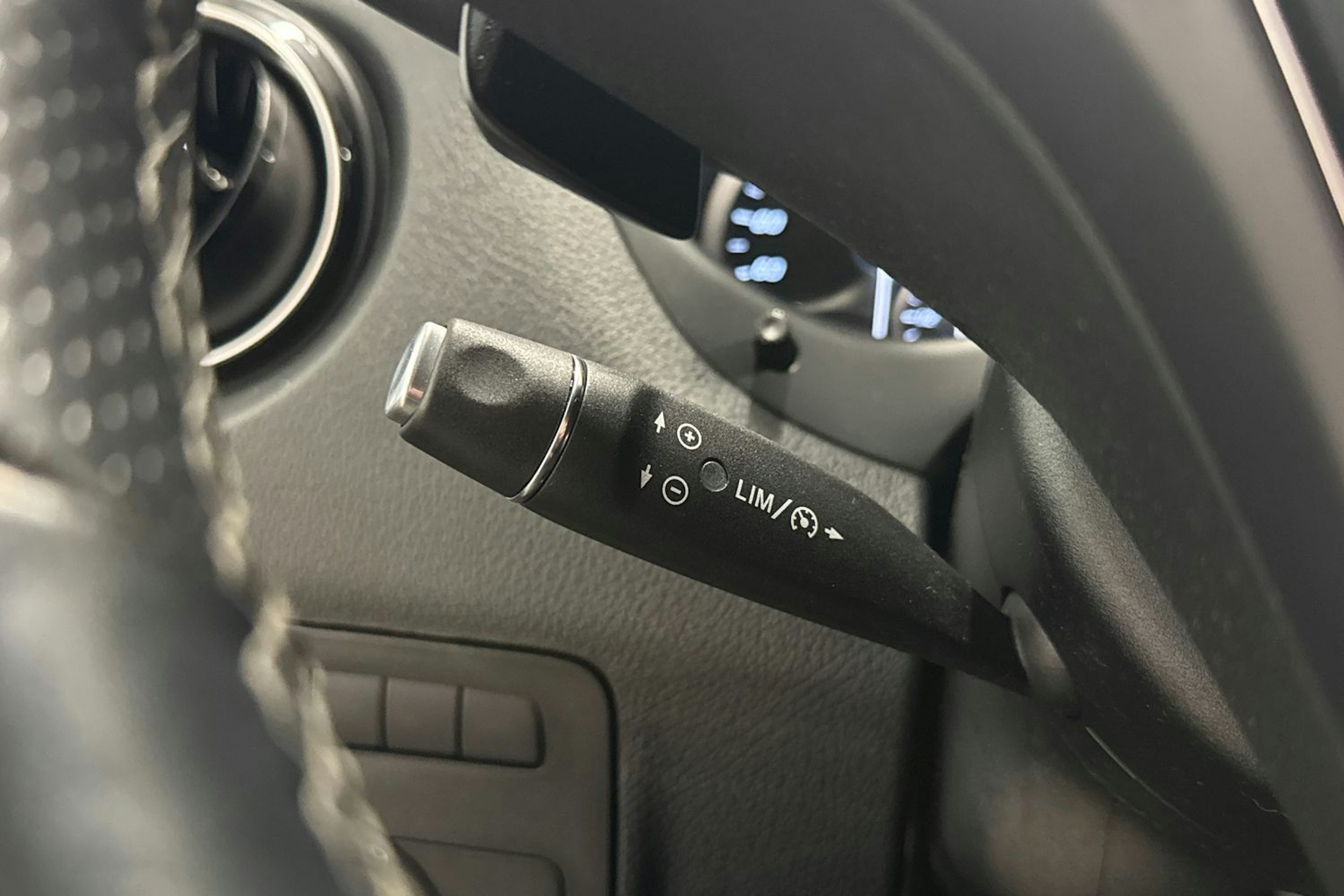 valkoinen Mercedes-Benz Vito 2021 kuva 23.