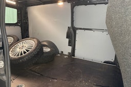 harmaa Mercedes-Benz Vito 2021 kuva 28.