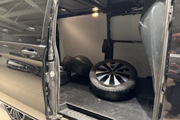 musta Mercedes-Benz Vito 2021 kuva 16.
