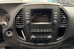 musta Mercedes-Benz Vito 2021 kuva 22.