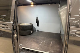 harmaa Mercedes-Benz Vito 2021 kuva 10.