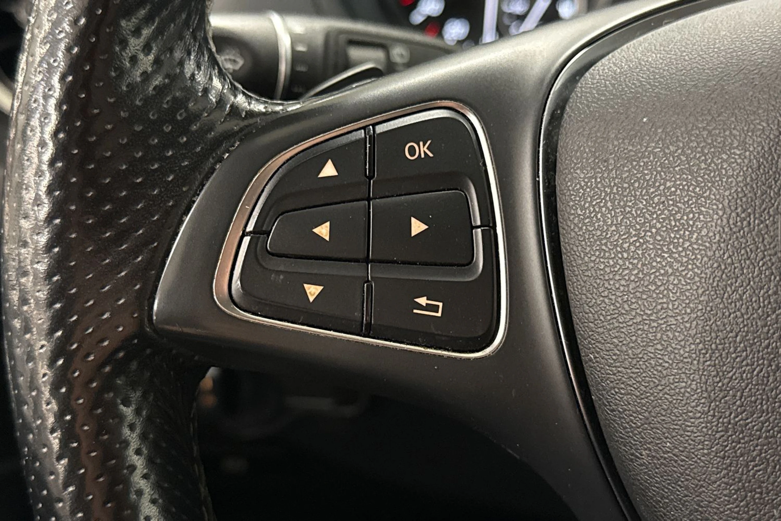 harmaa Mercedes-Benz Vito 2021 kuva 16.