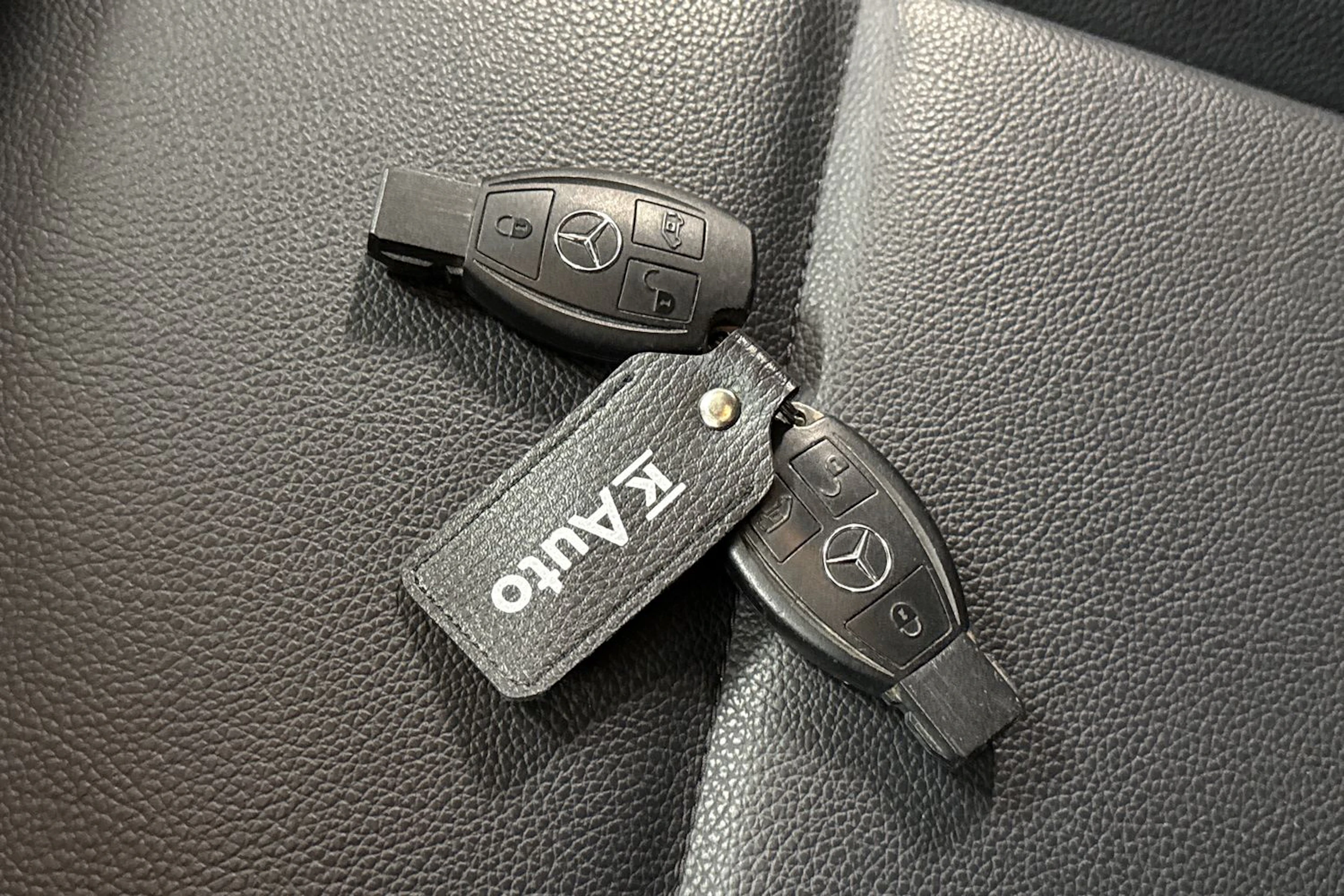 harmaa Mercedes-Benz Vito 2021 kuva 21.