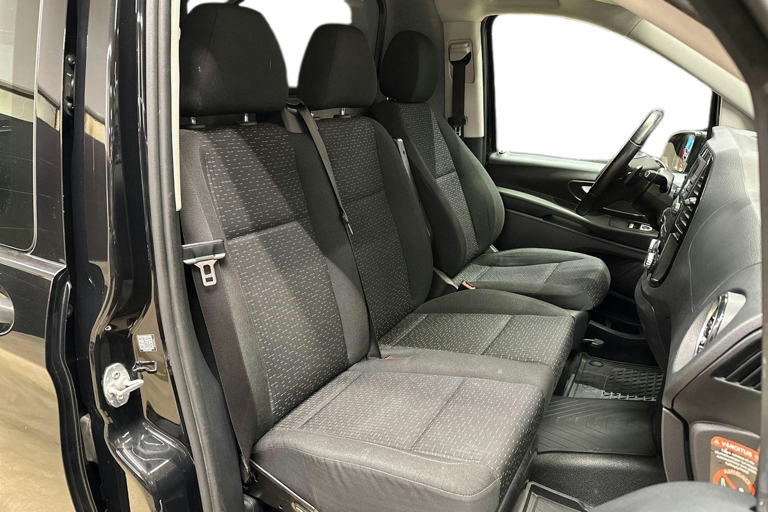 met. musta Mercedes-Benz Vito 2021 kuva 11.