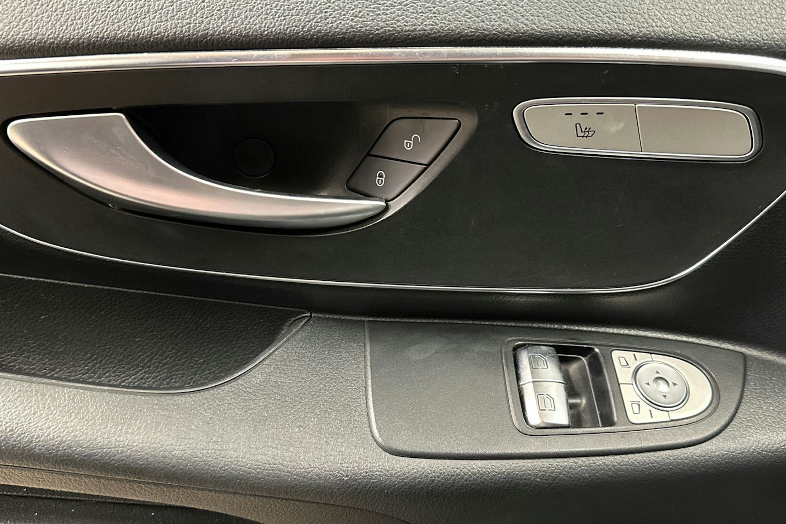 met. musta Mercedes-Benz Vito 2021 kuva 13.