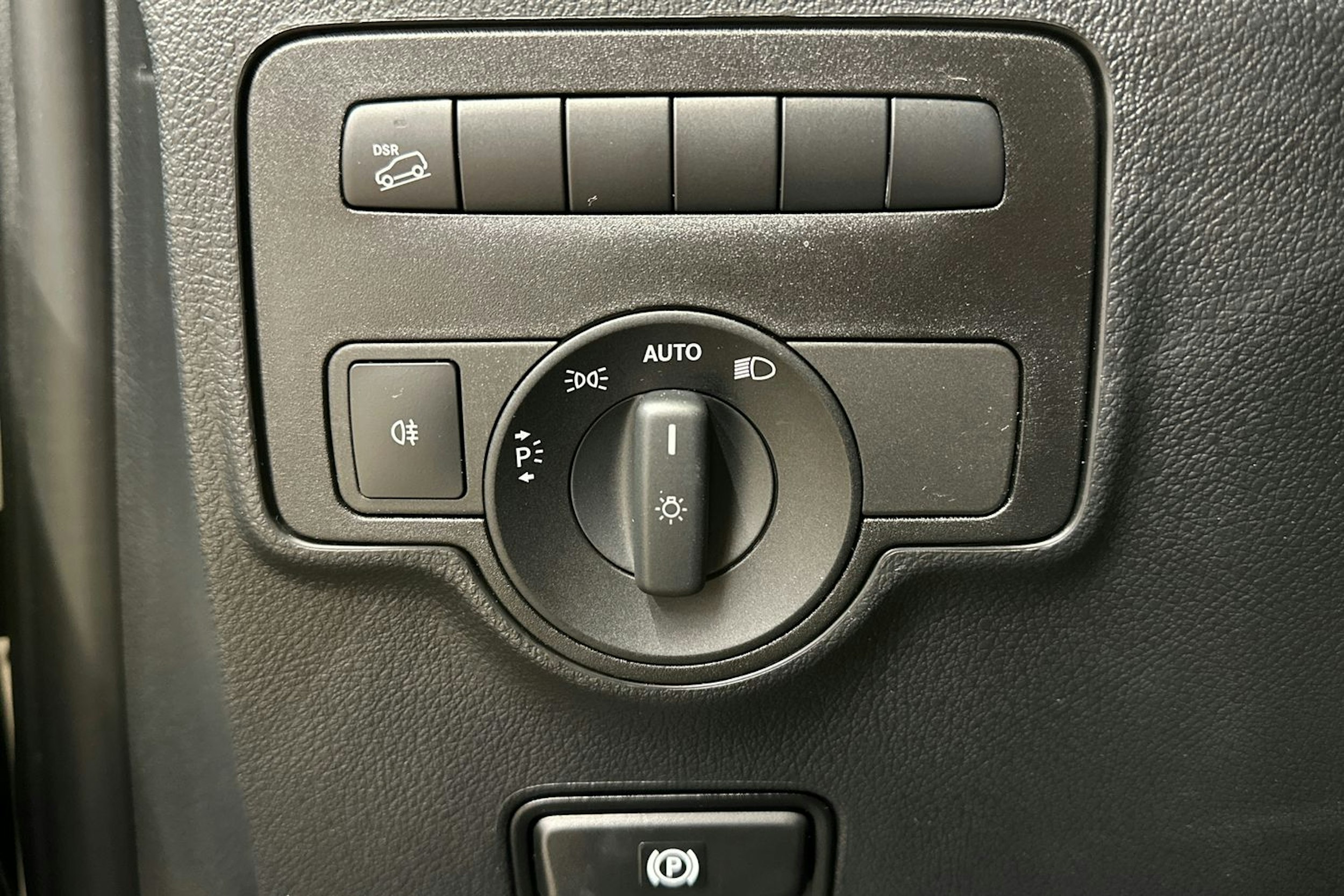 met. musta Mercedes-Benz Vito 2021 kuva 15.