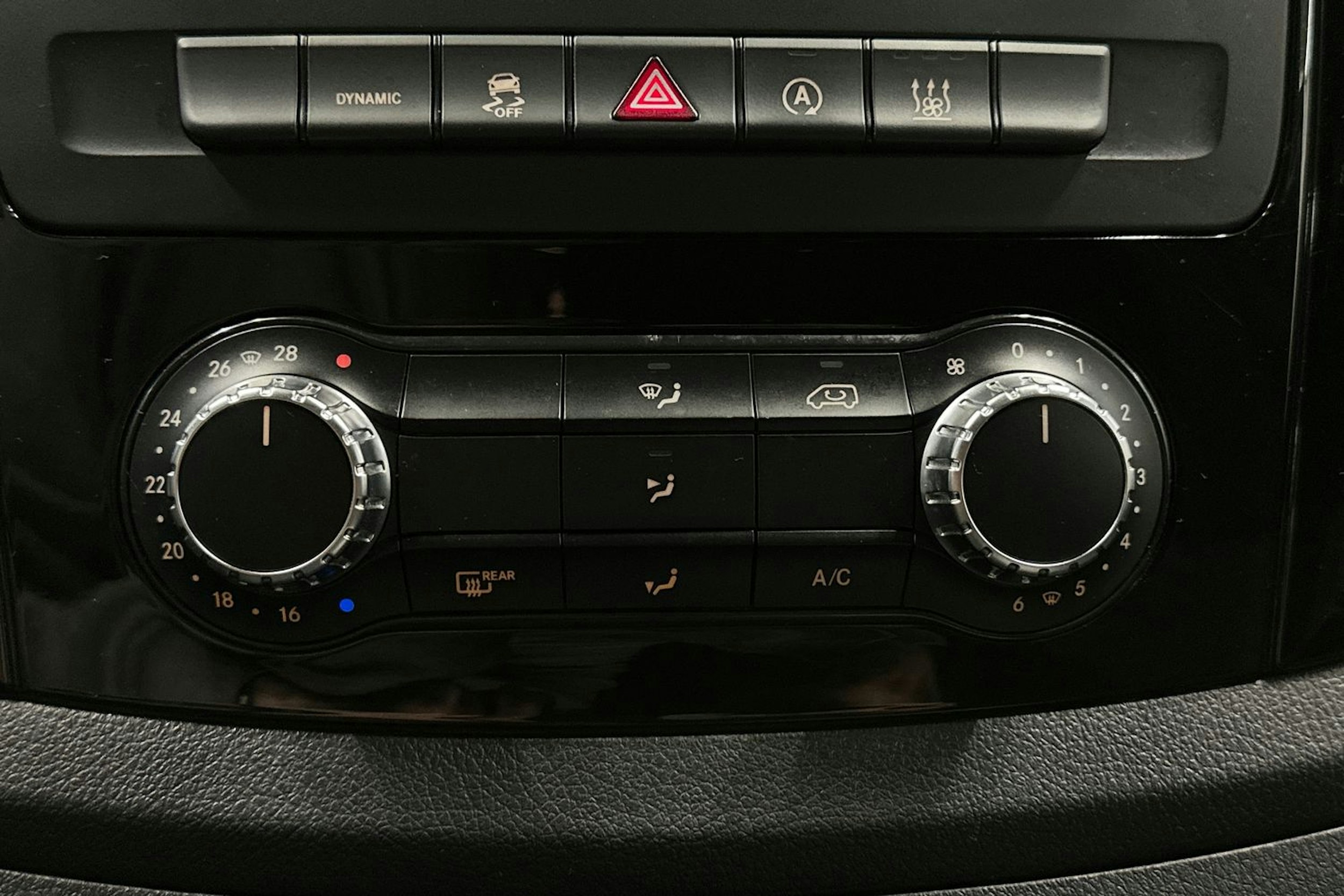 met. musta Mercedes-Benz Vito 2021 kuva 25.