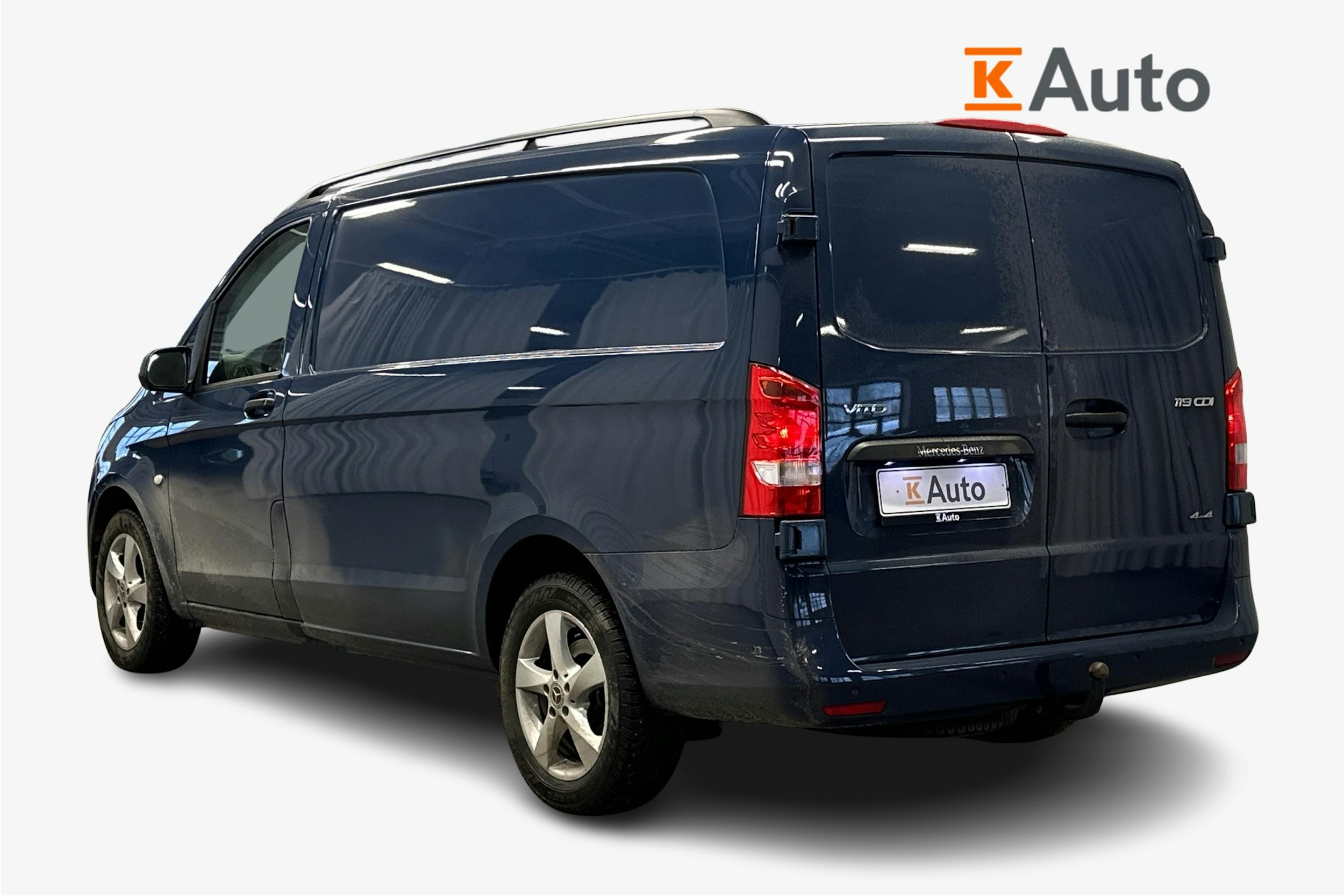 sininen Mercedes-Benz Vito 2022 kuva 2.