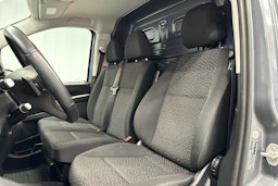 harmaa Mercedes-Benz Vito 2022 kuva 8.