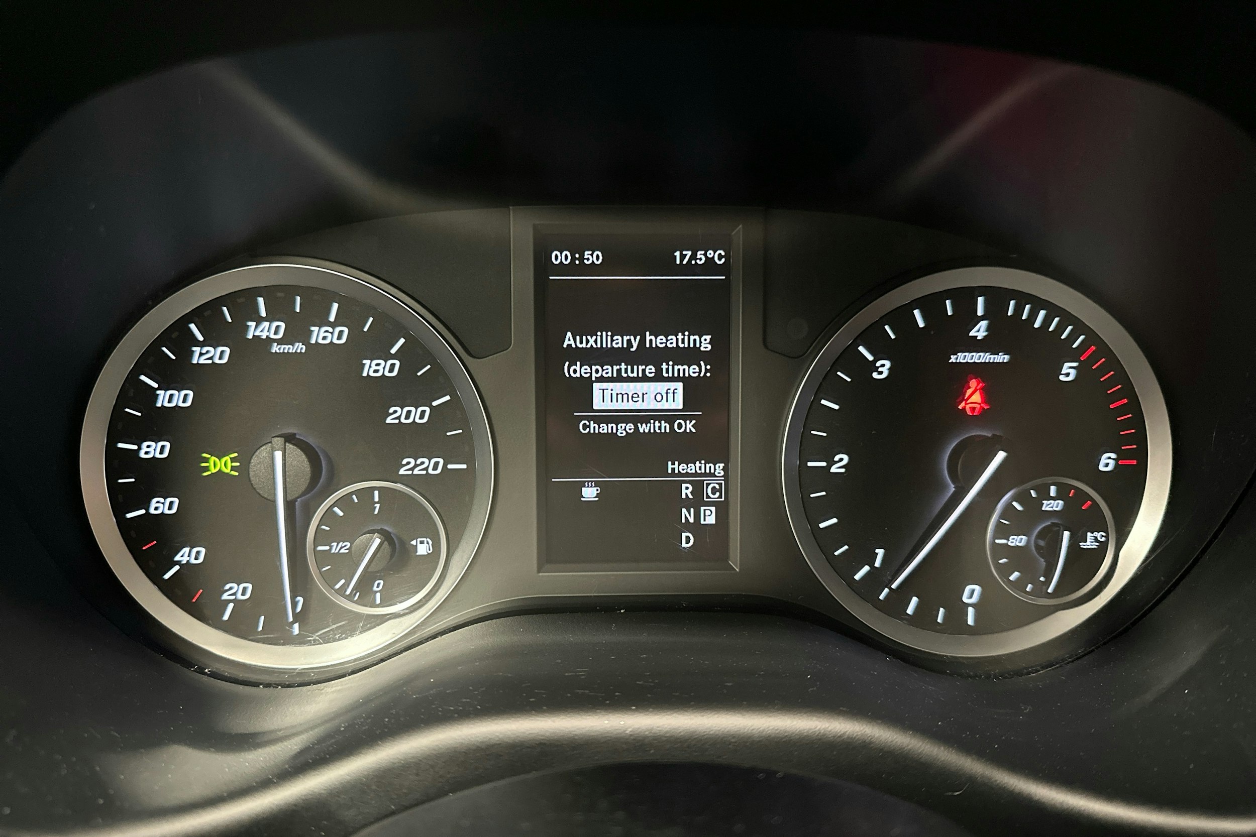 harmaa Mercedes-Benz Vito 2022 kuva 17.