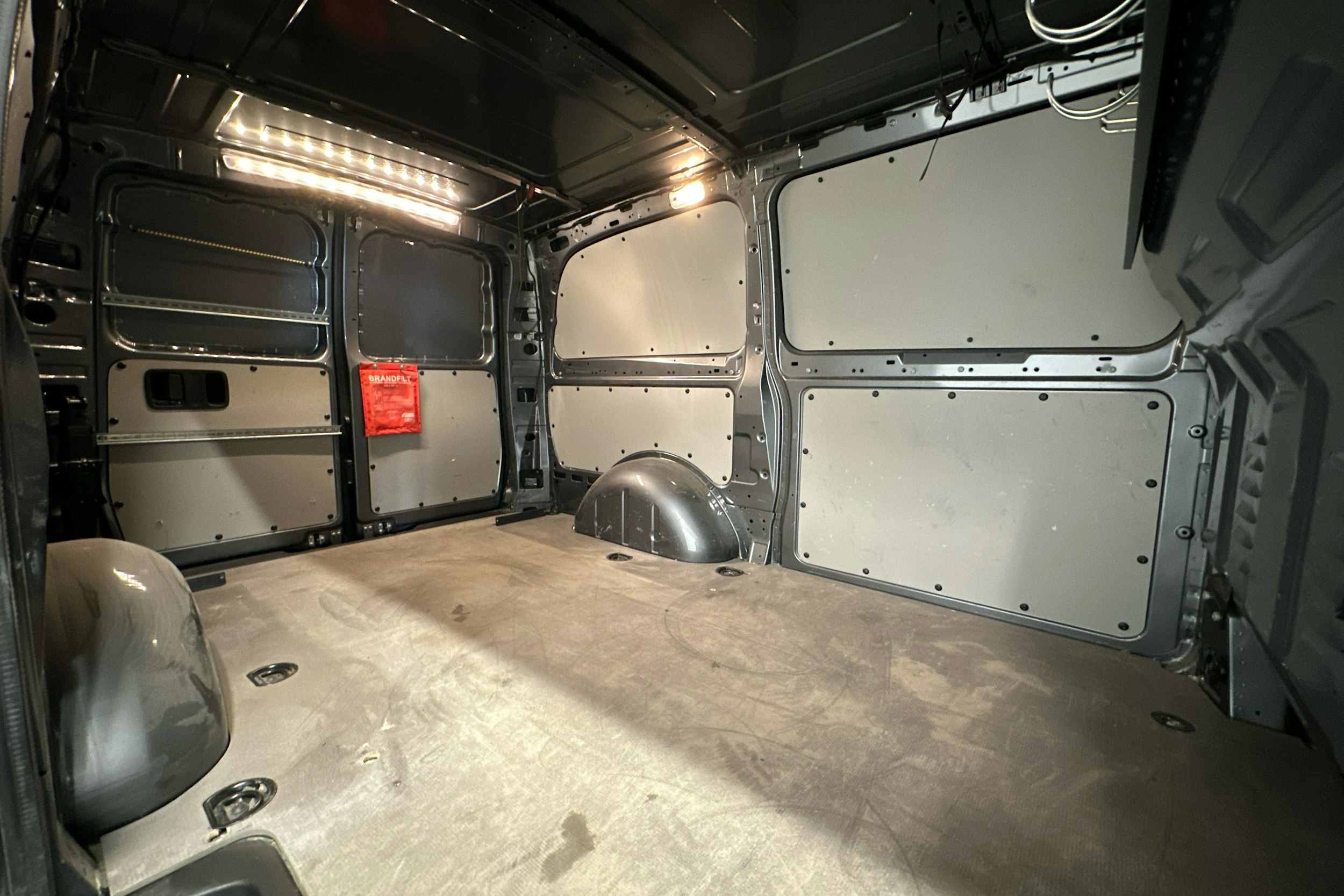 harmaa Mercedes-Benz Vito 2022 kuva 21.