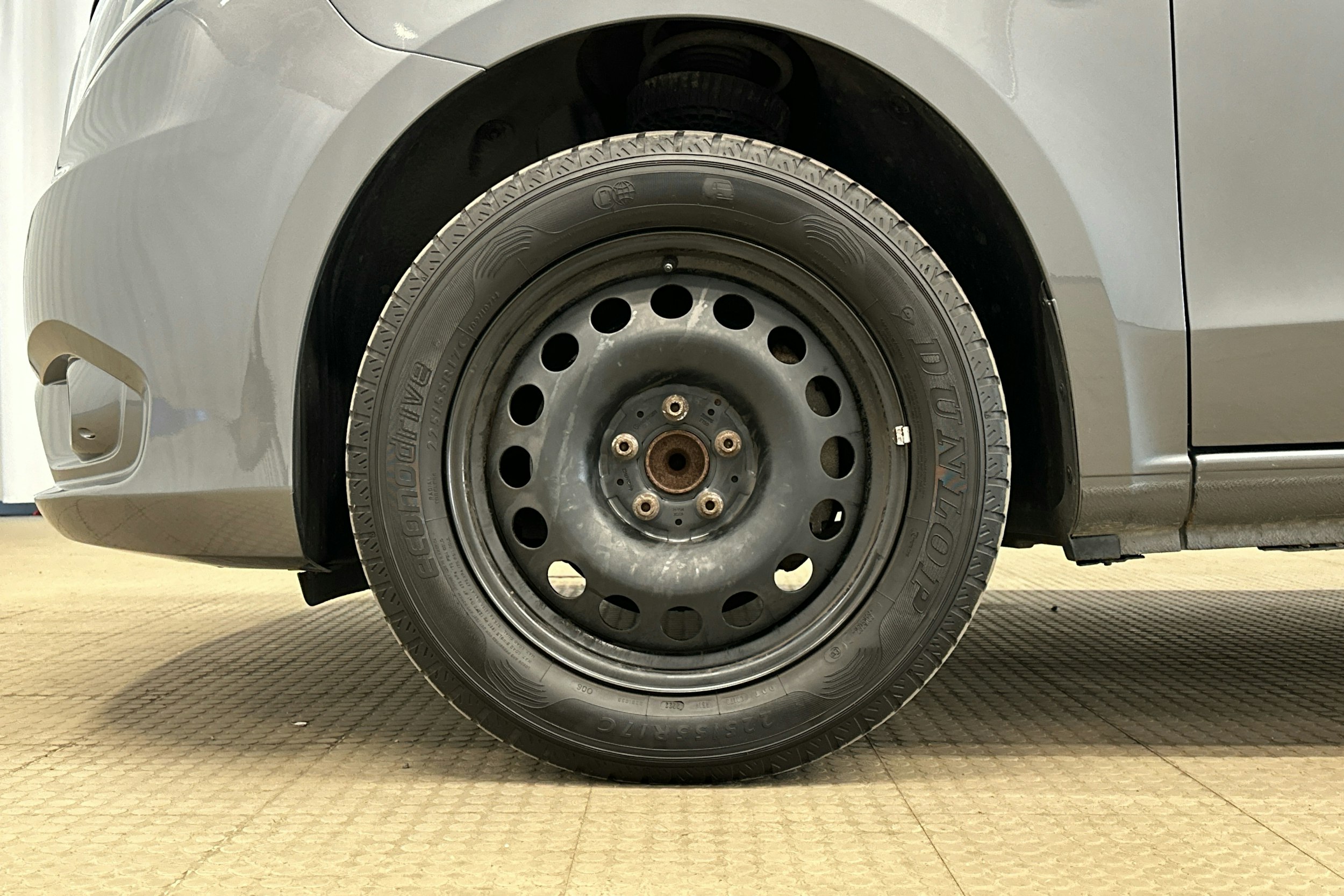 harmaa Mercedes-Benz Vito 2022 kuva 23.