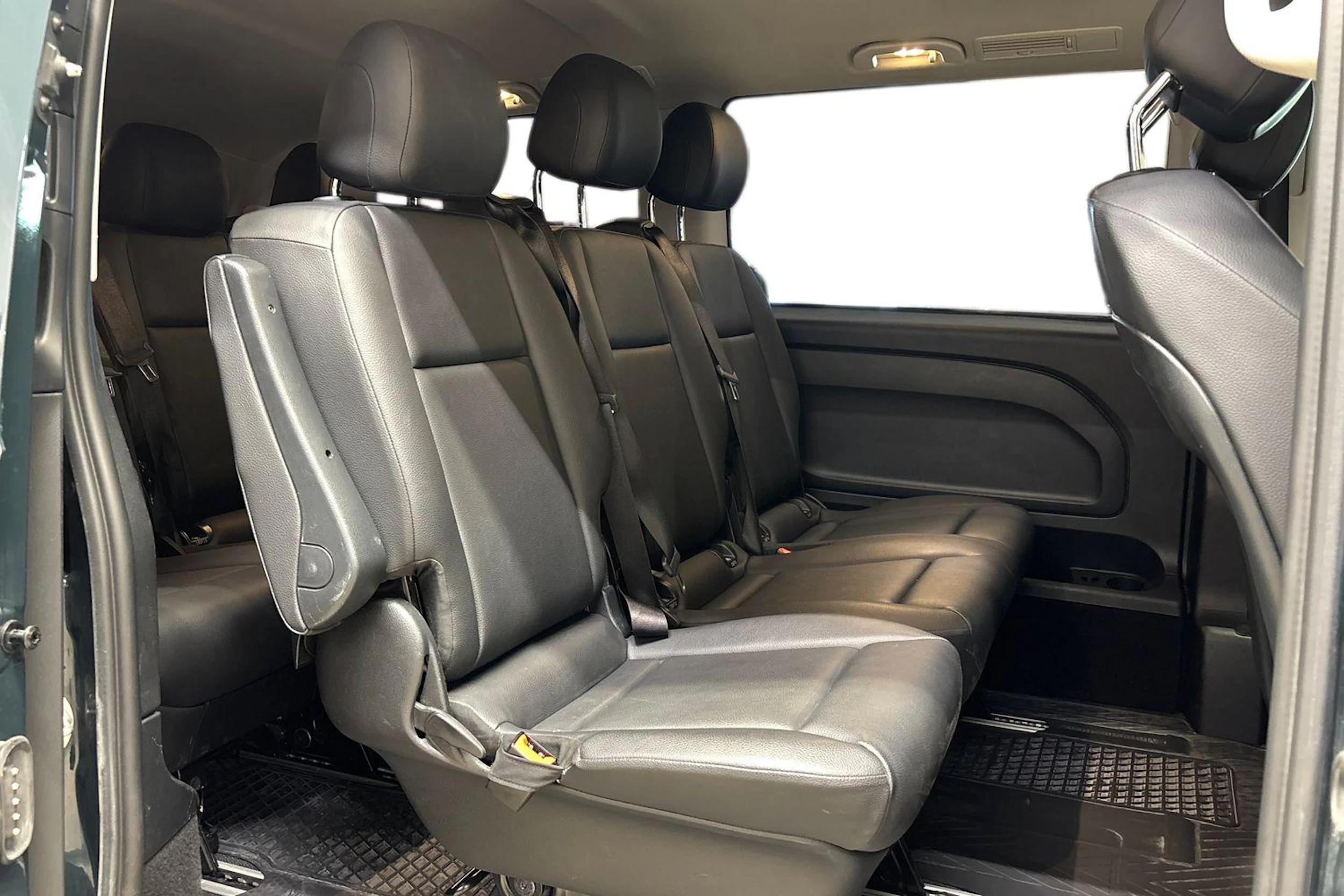vihreä Mercedes-Benz Vito 2022 kuva 8.