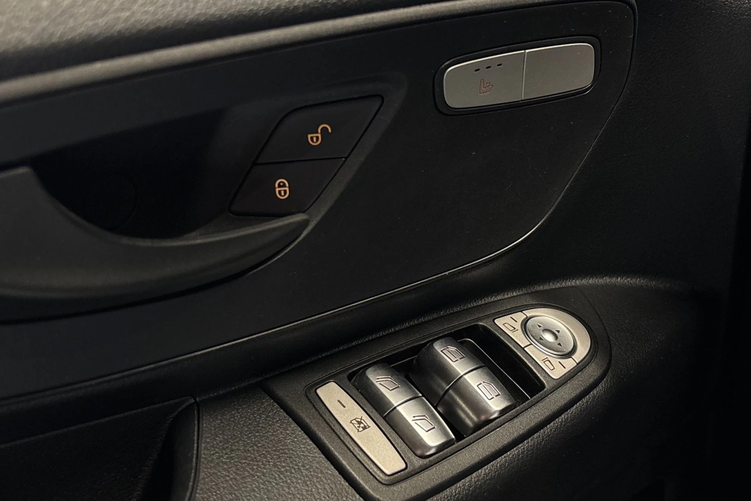 vihreä Mercedes-Benz Vito 2022 kuva 10.