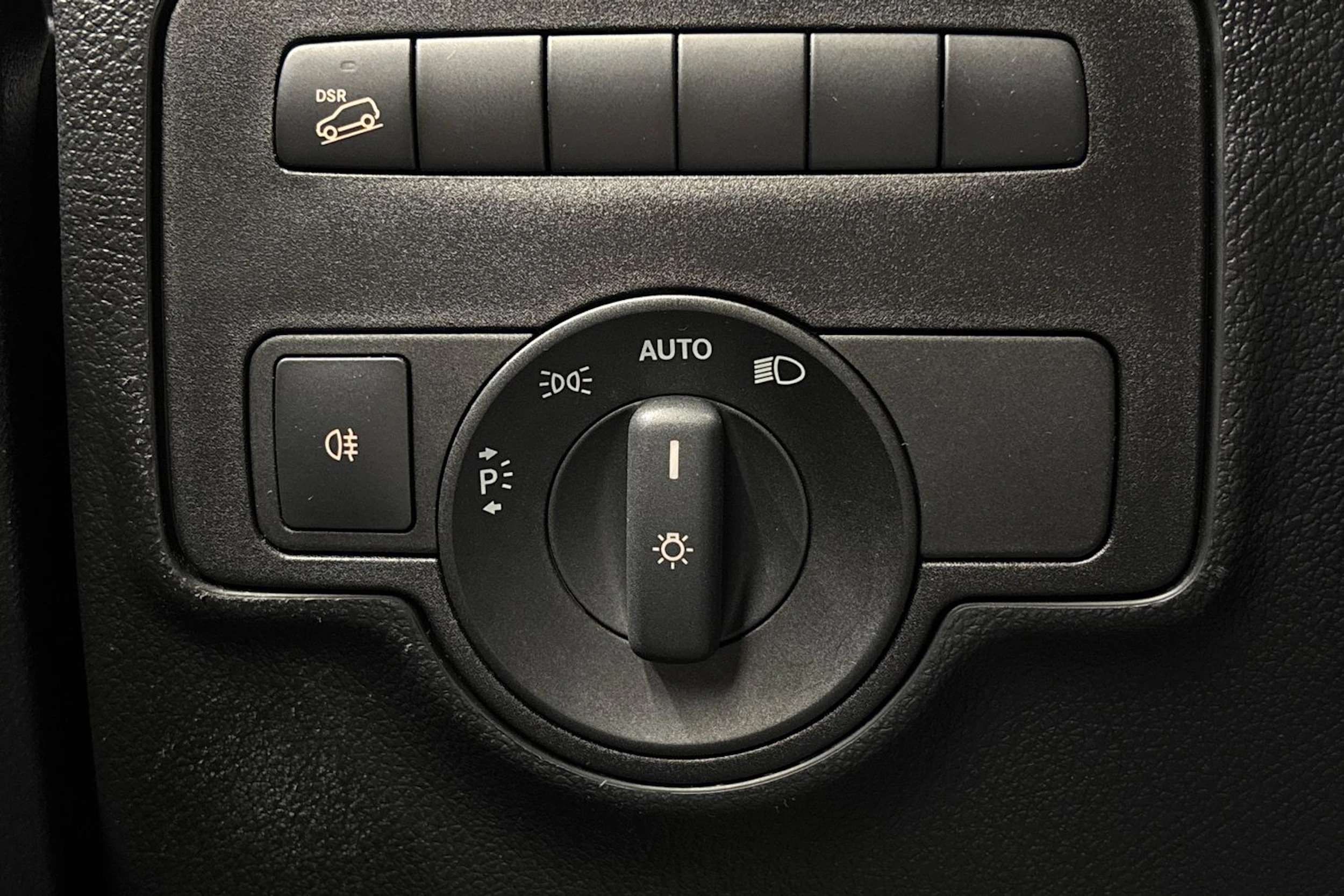 vihreä Mercedes-Benz Vito 2022 kuva 11.