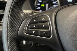 vihreä Mercedes-Benz Vito 2022 kuva 12.