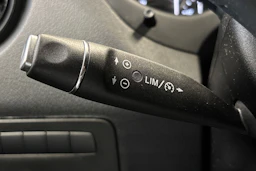 vihreä Mercedes-Benz Vito 2022 kuva 14.
