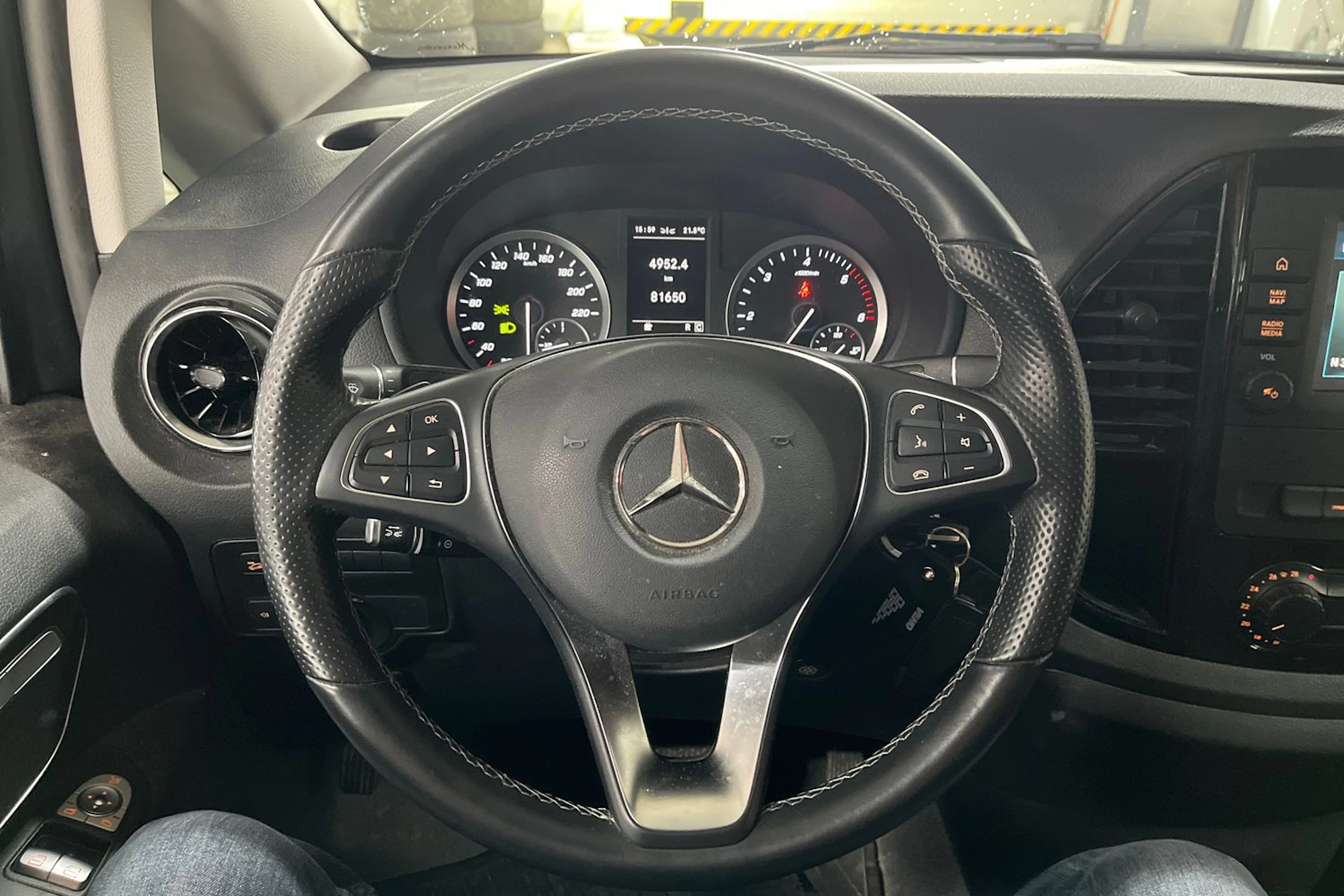 Harmaa Mercedes-Benz VITO 2022 kuva 16.