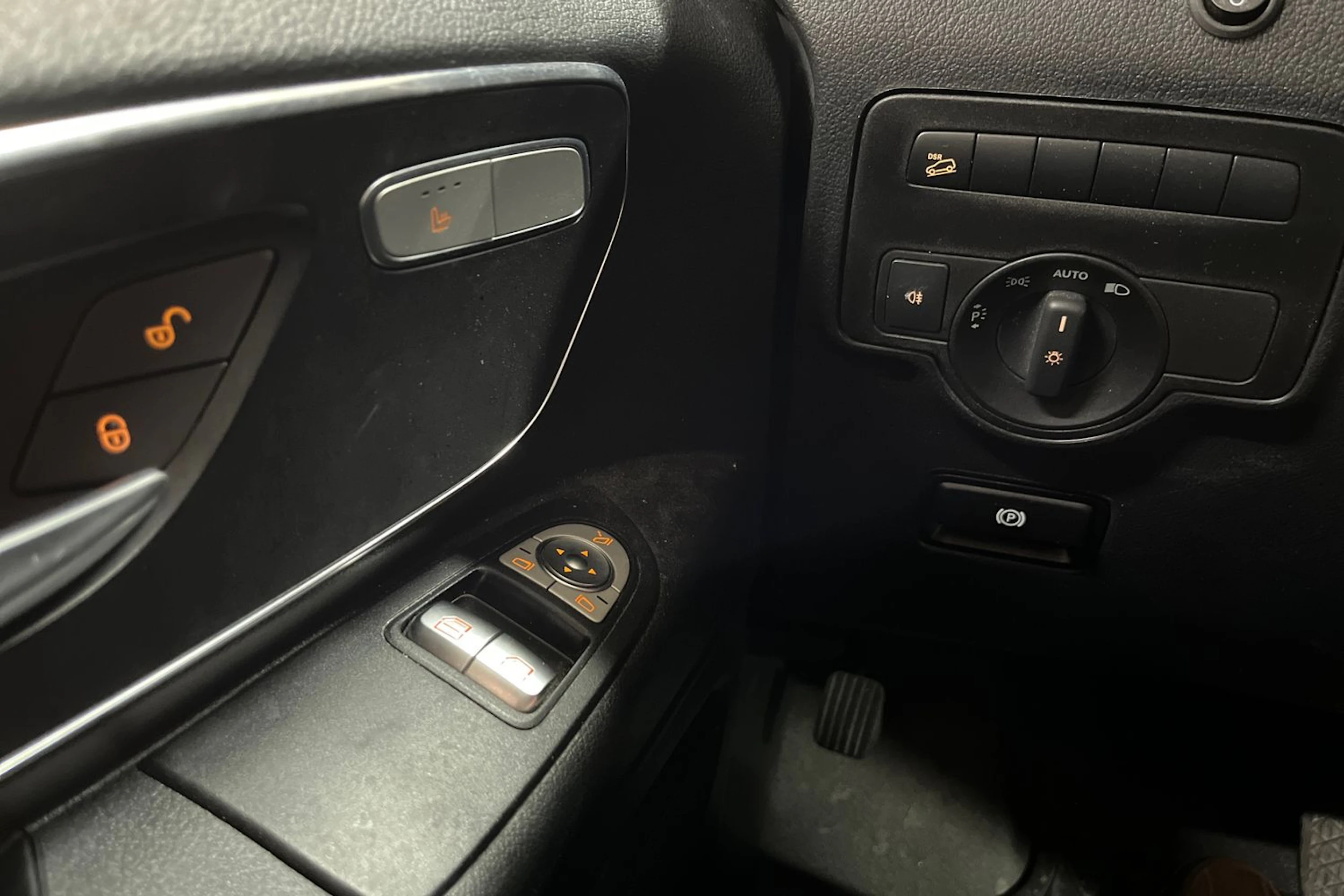 Harmaa Mercedes-Benz VITO 2022 kuva 19.