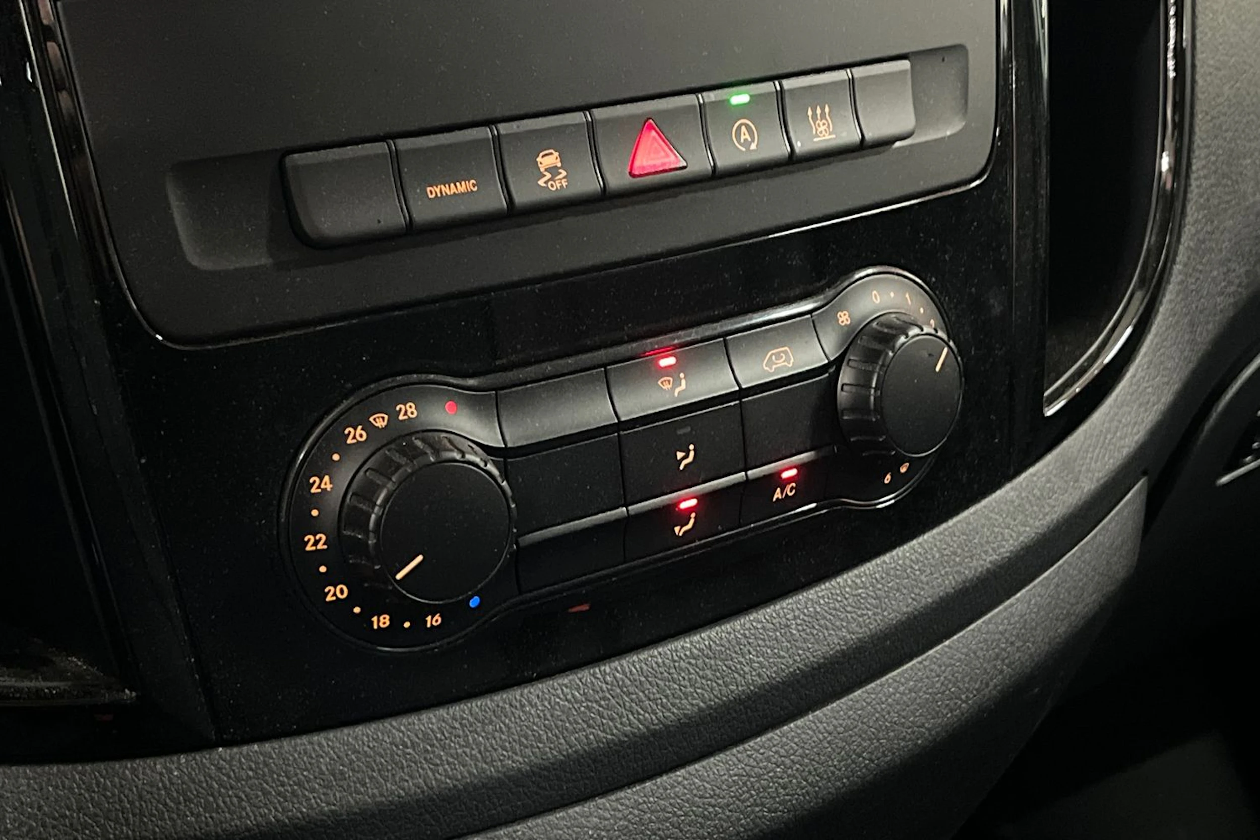 Harmaa Mercedes-Benz VITO 2022 kuva 20.