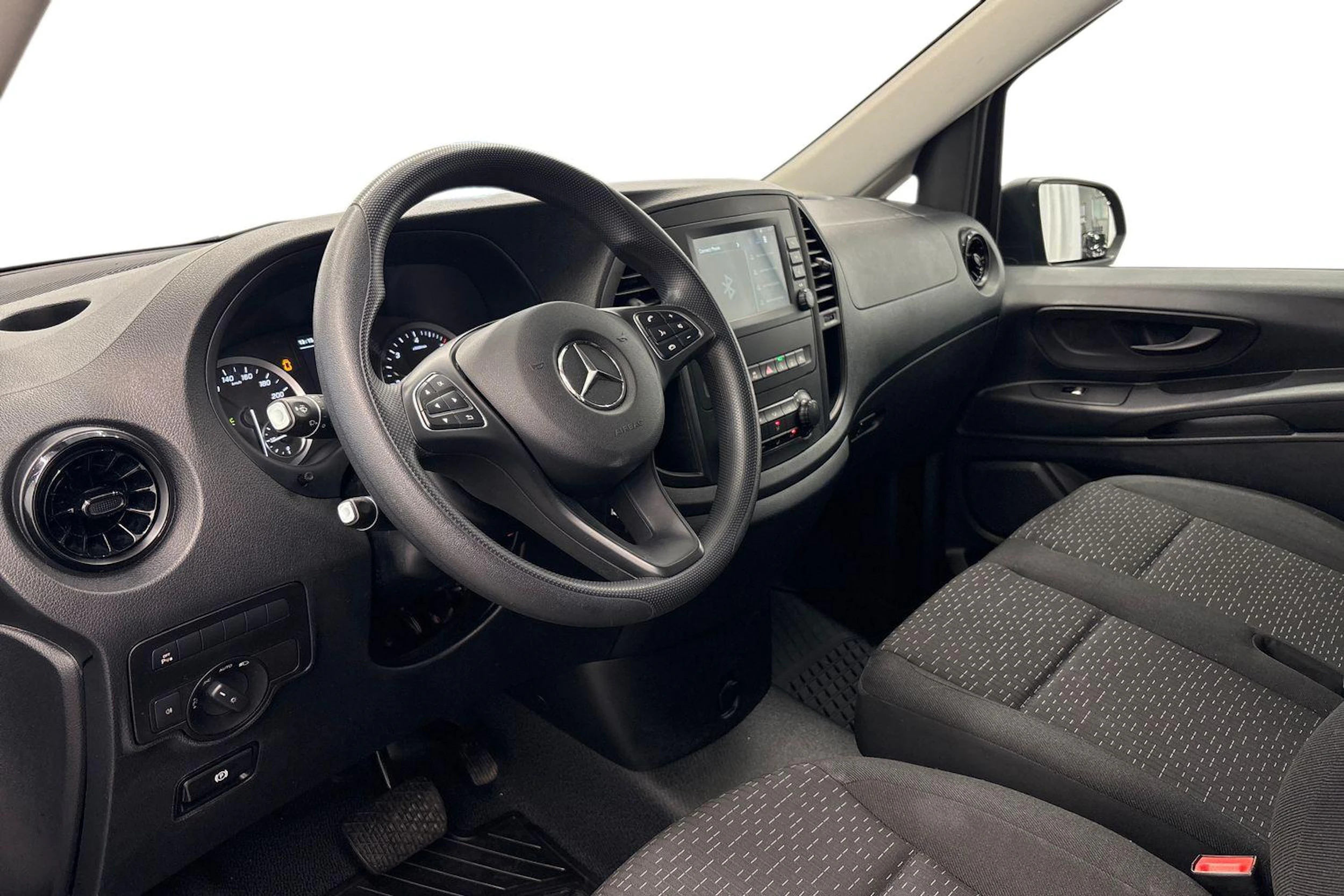 harmaa Mercedes-Benz Vito 2022 kuva 6.