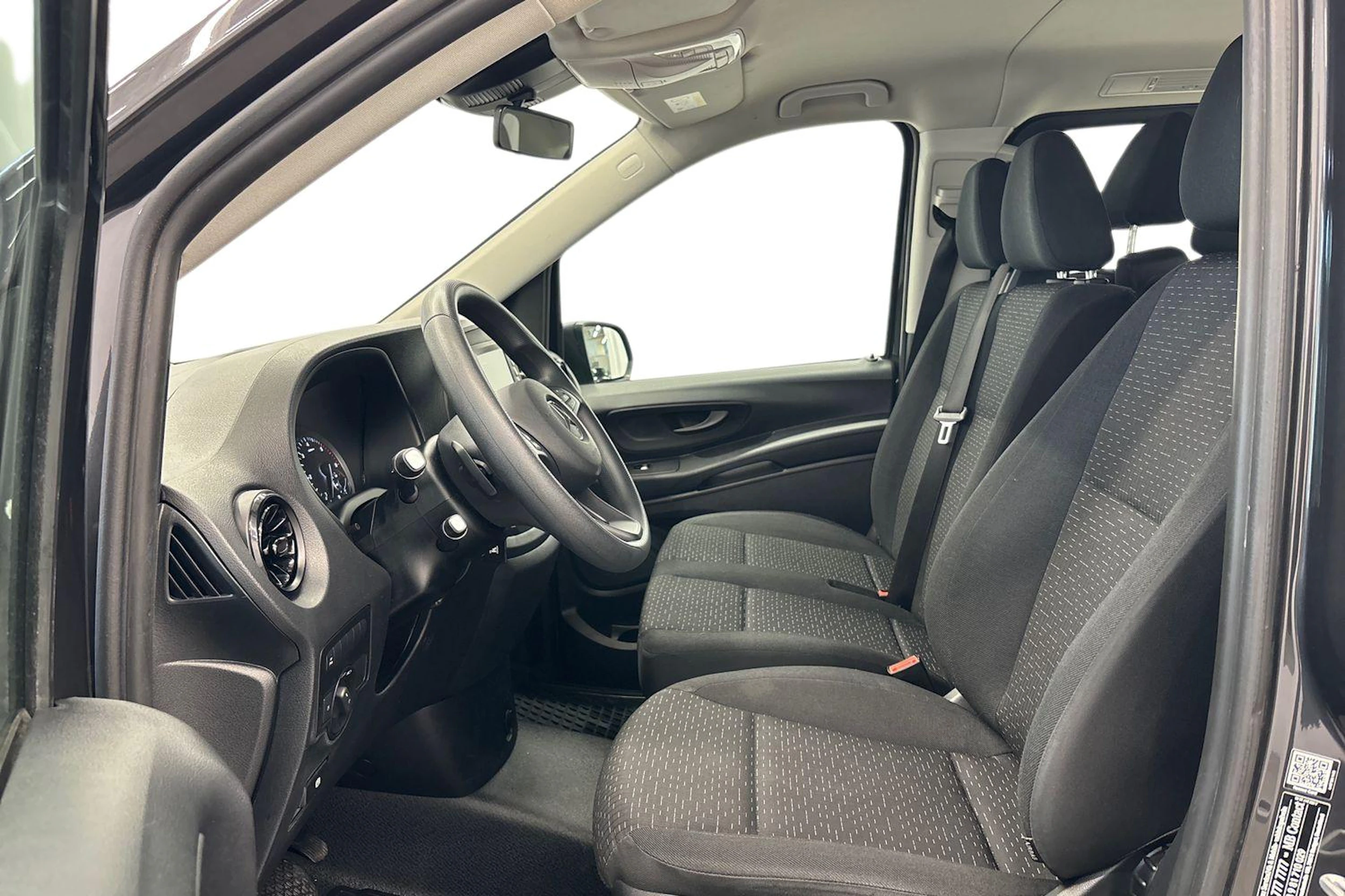 harmaa Mercedes-Benz Vito 2022 kuva 8.
