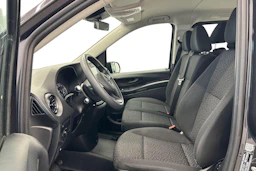 harmaa Mercedes-Benz Vito 2022 kuva 8.