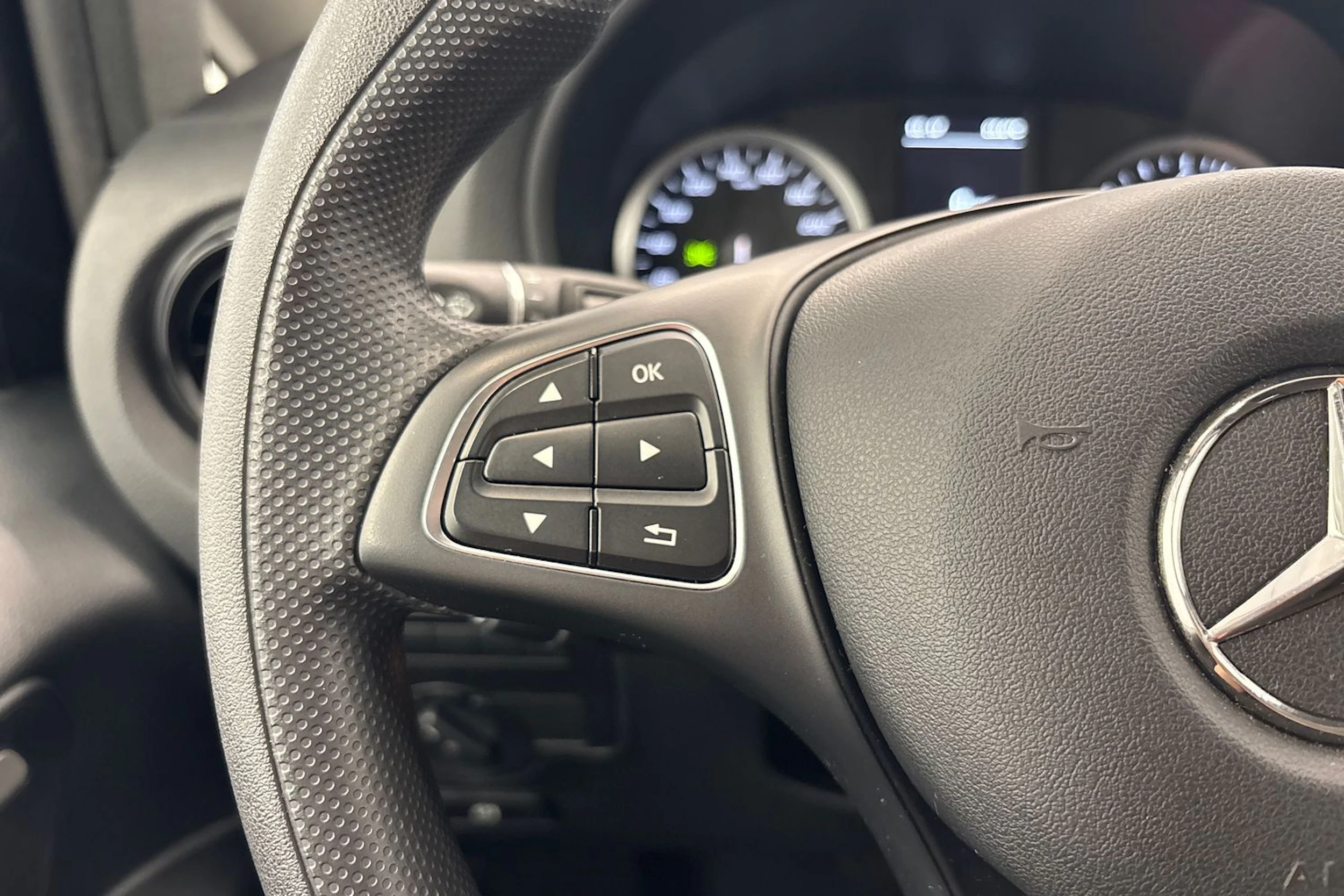 harmaa Mercedes-Benz Vito 2022 kuva 12.