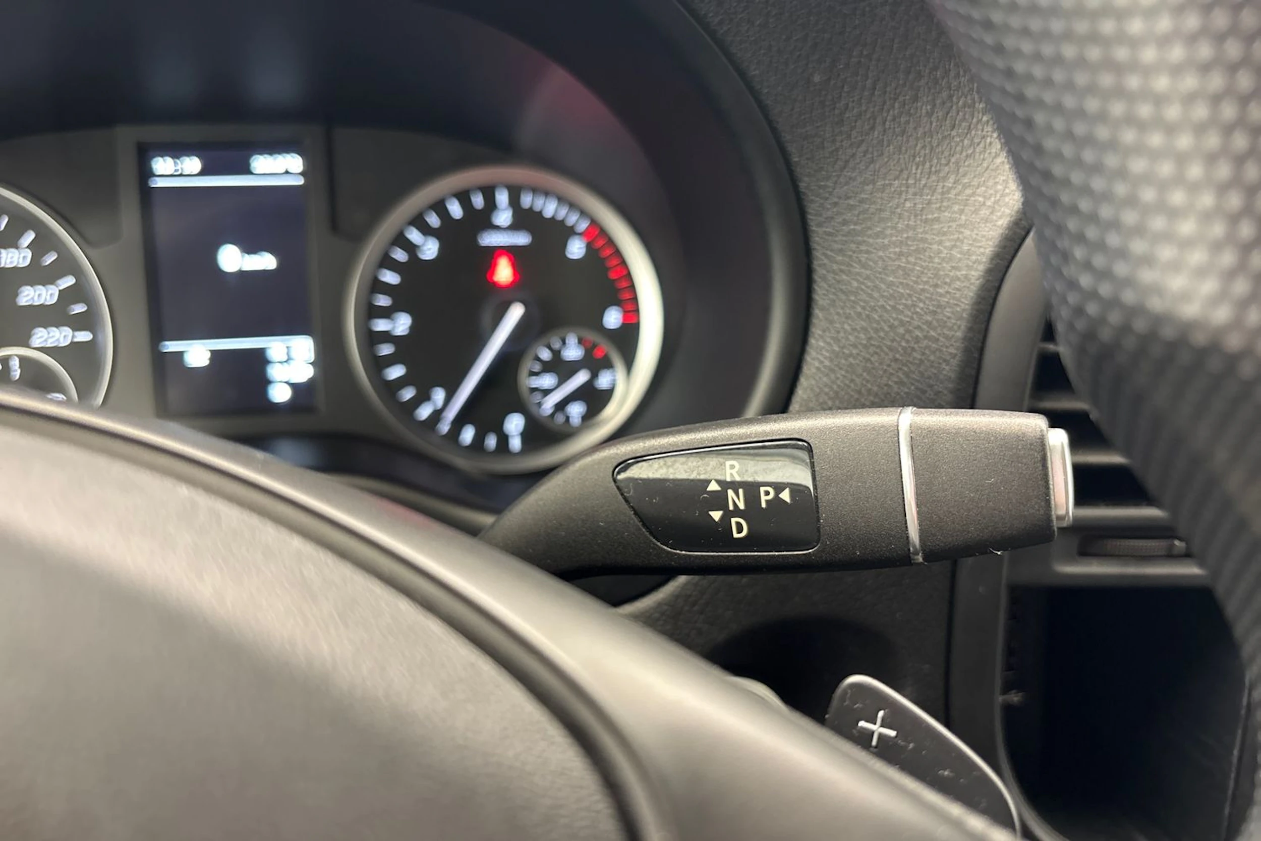 harmaa Mercedes-Benz Vito 2022 kuva 14.