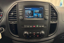 harmaa Mercedes-Benz Vito 2022 kuva 15.