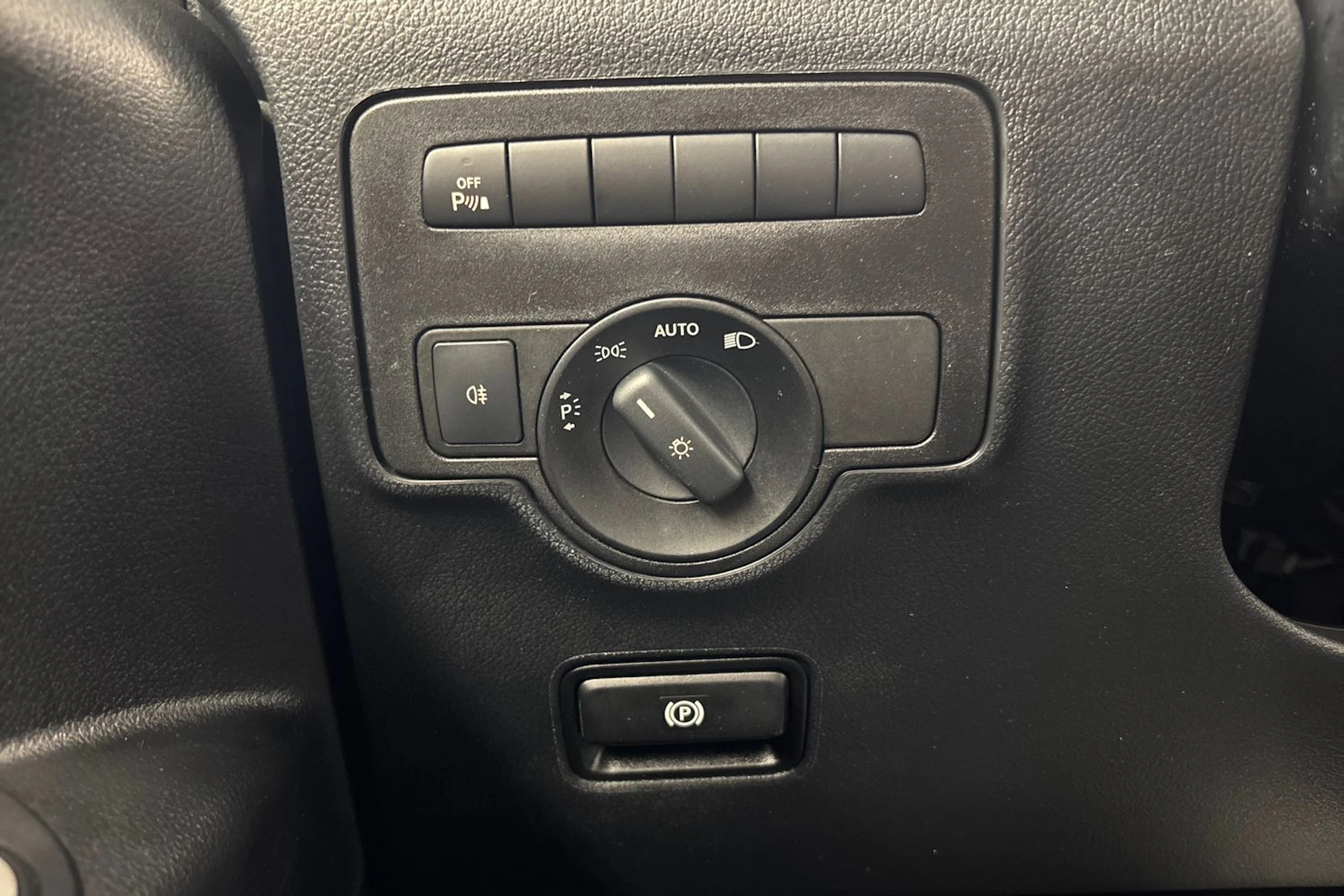 harmaa Mercedes-Benz Vito 2022 kuva 19.