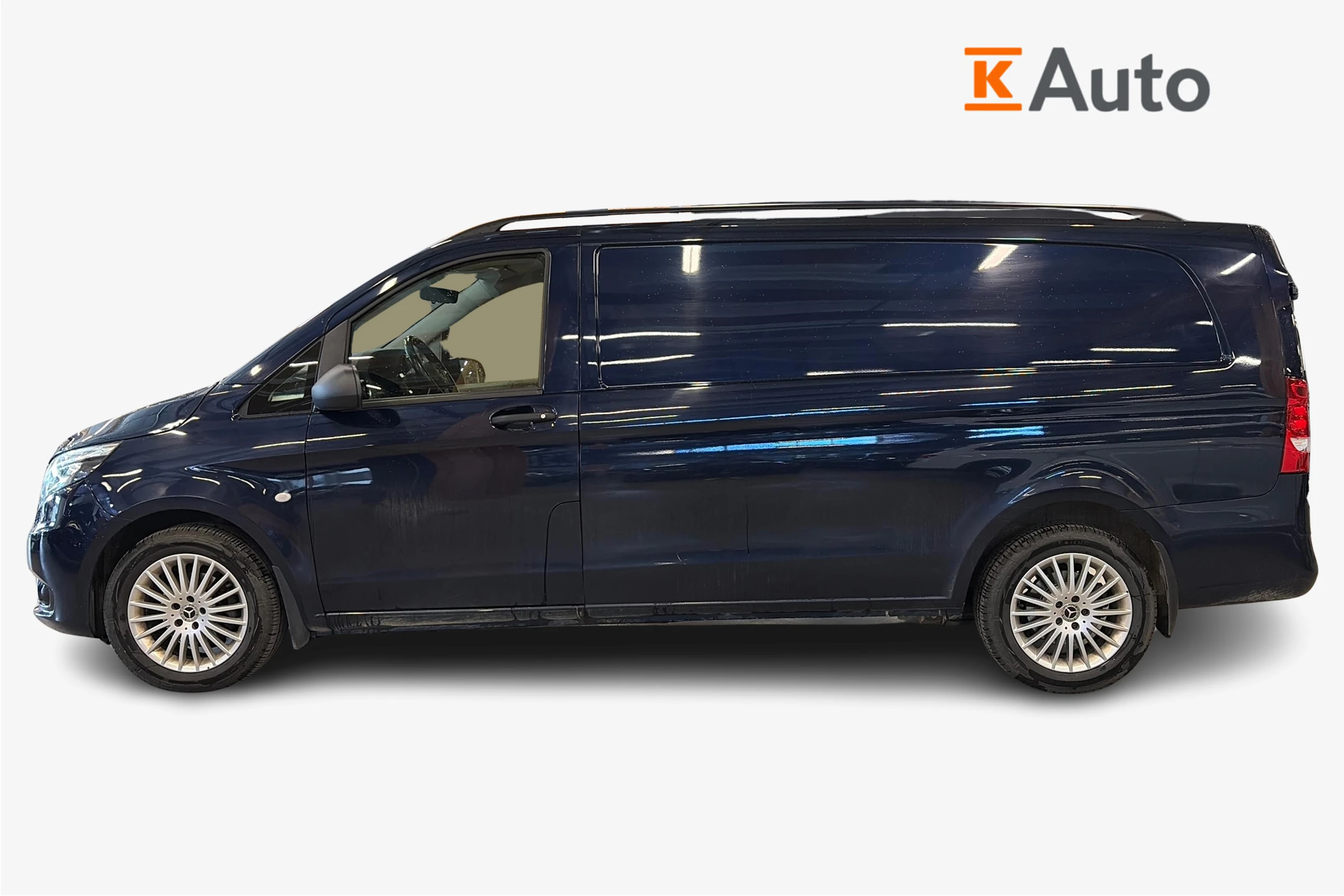 sininen Mercedes-Benz Vito 2022 kuva 5.