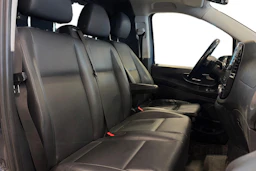 sininen Mercedes-Benz Vito 2022 kuva 8.