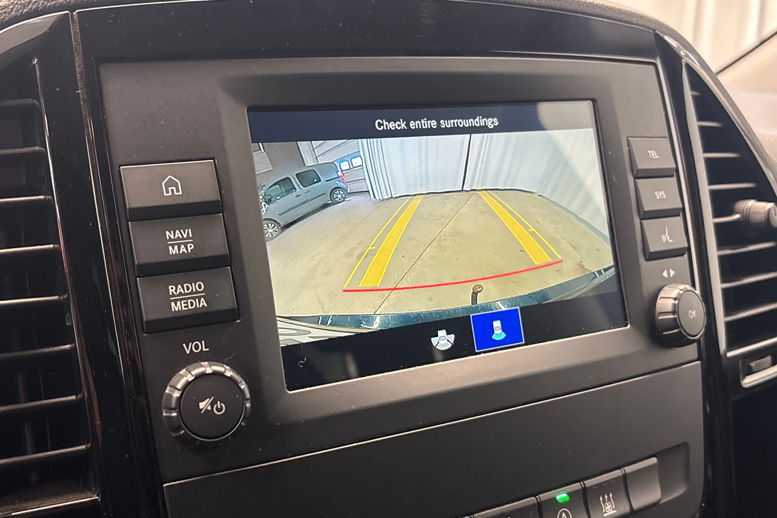 sininen Mercedes-Benz Vito 2022 kuva 17.