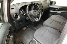 valkoinen Mercedes-Benz Vito 2022 kuva 8.