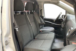 valkoinen Mercedes-Benz Vito 2022 kuva 11.