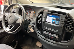 valkoinen Mercedes-Benz Vito 2022 kuva 15.