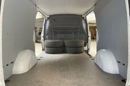 valkoinen Mercedes-Benz Vito 2022 kuva 19.