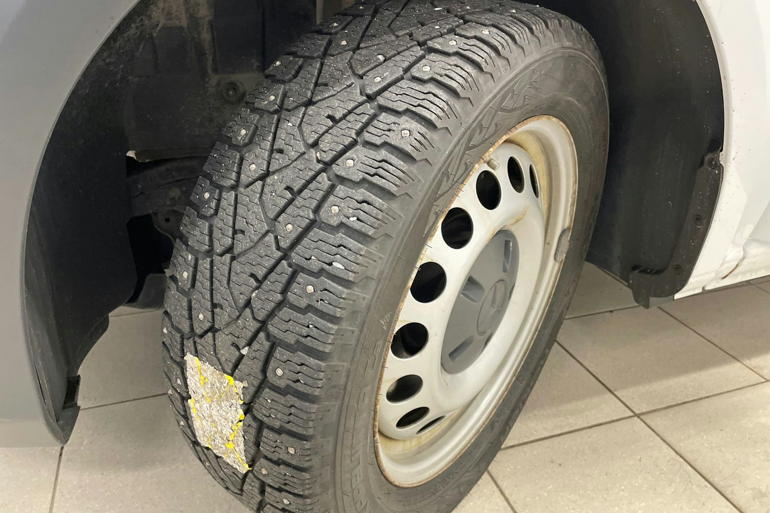 valkoinen Mercedes-Benz Vito 2022 kuva 10.