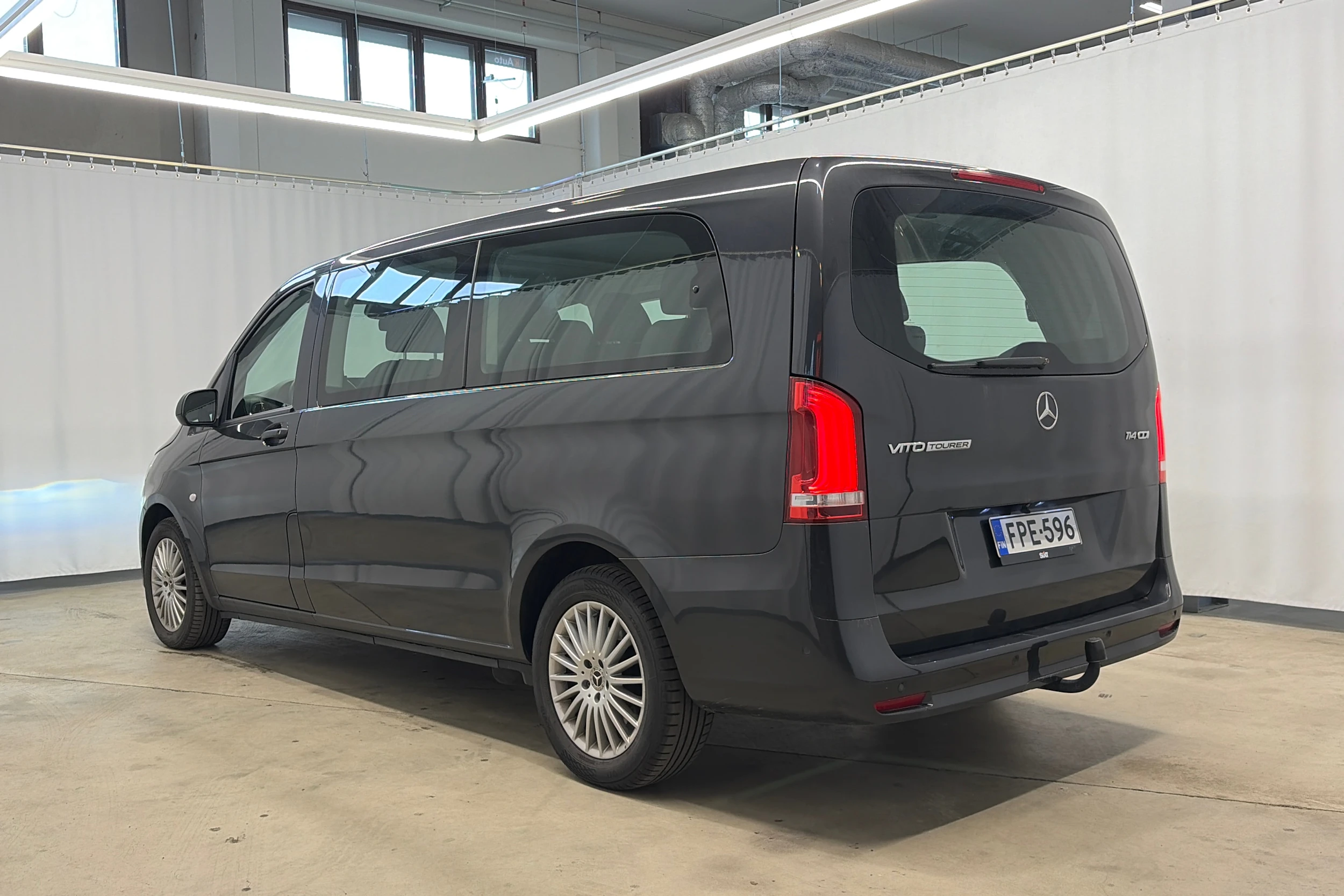 harmaa Mercedes-Benz Vito 2022 kuva 4.