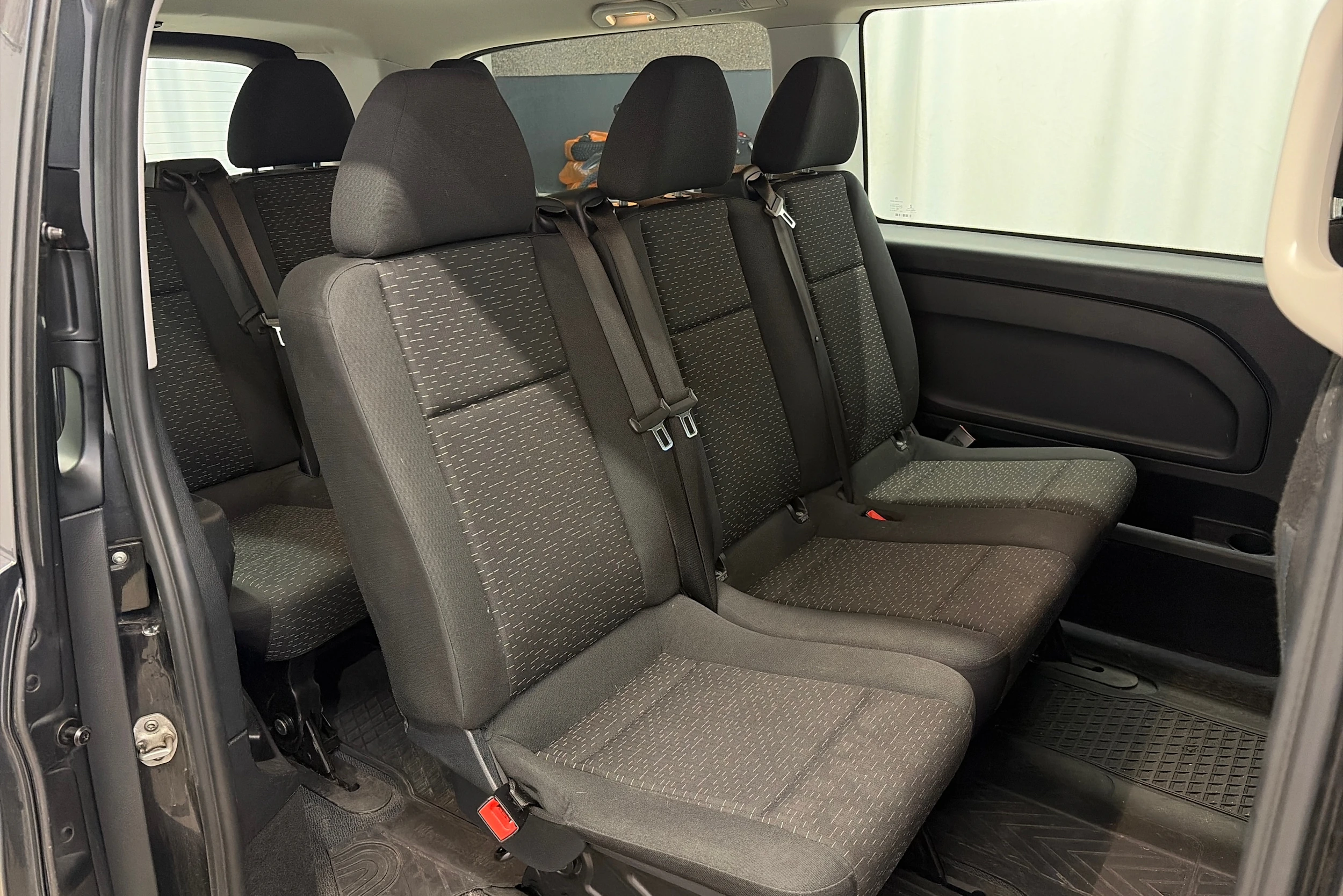 harmaa Mercedes-Benz Vito 2022 kuva 6.